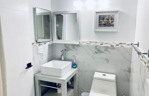 OCEAN BAY VIEWS 2Bdr 2Bath BEACH CONDO PARKING - Photo 44