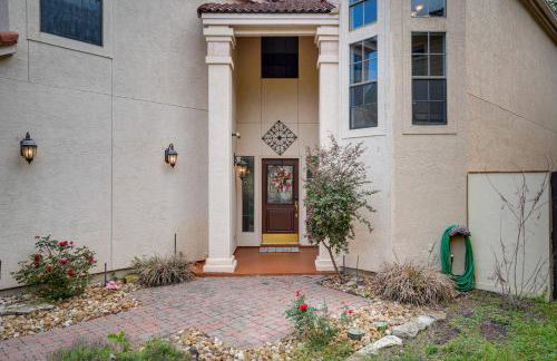 Spacious San Antonio Home with Patio and Grill! - Foto 31