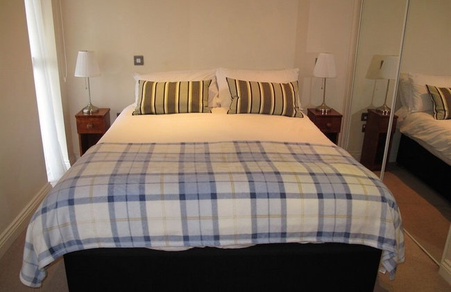 Churchill Two Bedroom Apartments with Free Parking and The Minster view - Foto 3