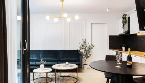 Apartment Central - 5 min with bus to Old Town, self check in 0-24h - Foto 4