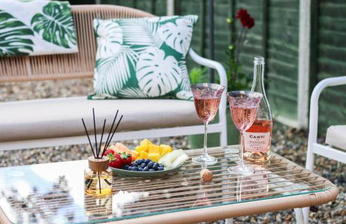 Stylish 2 Bedroom Property - Foto 18