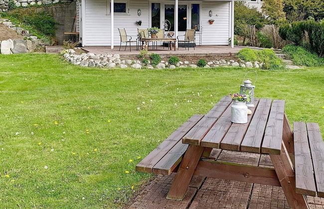 4 Person Holiday Home in taø - Foto 13