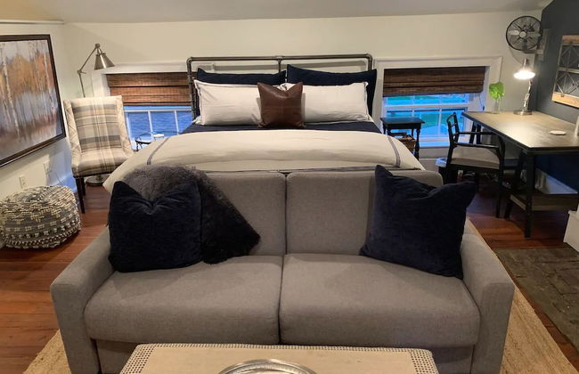 Boyd Harvey Main House And Carriage House 4 Bedroom Home by RedAwning - Foto 4