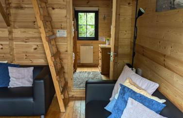 'Monktonmead Lodge' in secluded setting, with private indoor pool. - Photo 19