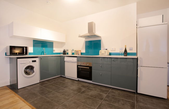 Rest & Recharge Regents CT 3bed Sleeps 7 - Foto 9