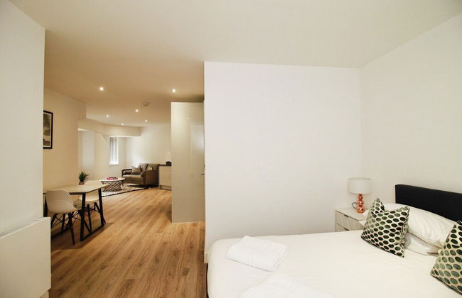 Seven Stays Modern Studio Apartment - Solihull - Foto 4