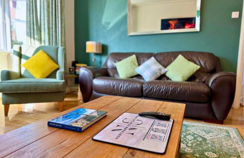 Private All-Weather Hot Tub House, Fire Pit, Free Parking, Near City Centre, Freeman Hospital, Great Transport Links - Foto 14