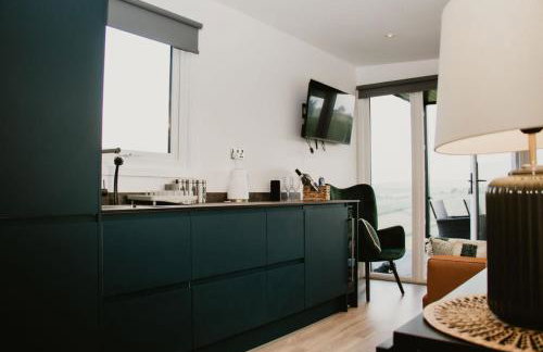 Luxury Glamping Pod sleeping 4 with 2 bedrooms and Private Hot Tub BBQ Ballycastle North Coast Pod 1 - Foto 22