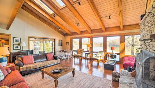 Lakefront Harrison Home with Sunroom, Deck, and Dock! - Foto 4