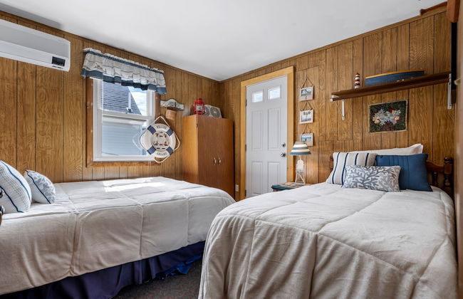 Beachfront Pet Friendly Sleeps 15 Bbq! - Photo 15