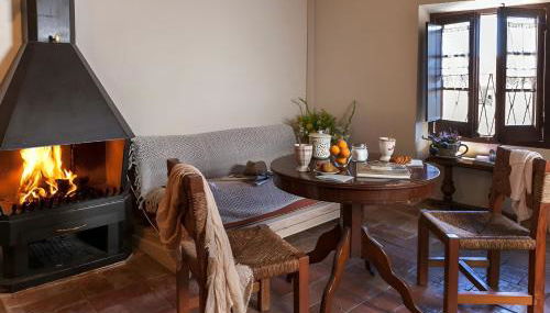 LEscala-Ventalló. Cosy WiFi Rooftop terrace EG - Foto 2