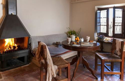 LEscala-Ventalló. Cosy WiFi Rooftop terrace EG - Foto 2