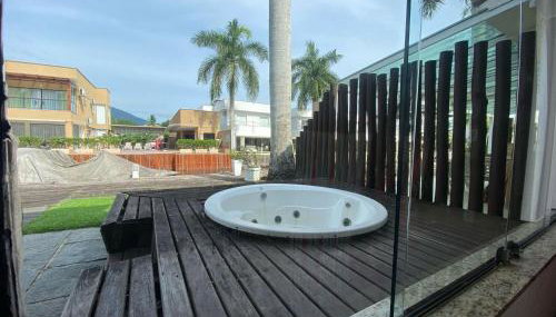 Casa com deck navegável e jacuzzi em Angra dos Reis RJ - Praia da Ribeira - Foto 4