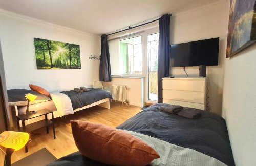 Moderne Wohnung mit Balkon und top Anbindung - Foto 3