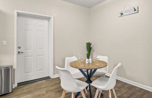 Luxury King Suite by the Lake - Entire Place - Foto 21