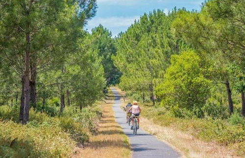 maison cosy avec piscine, tennis, piste cyclable - Foto 22