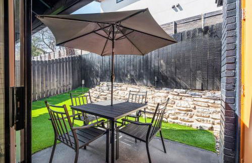 The Orange Door - Unit B - Travis Heights Duplex - Foto 34