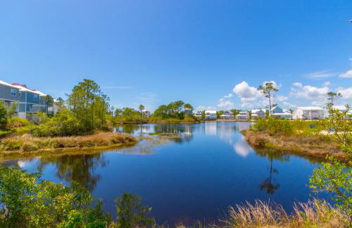 Sandy Cheeks Pet Friendly - Photo 102