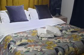 SKY HOUSE LUXURY - Photo 20