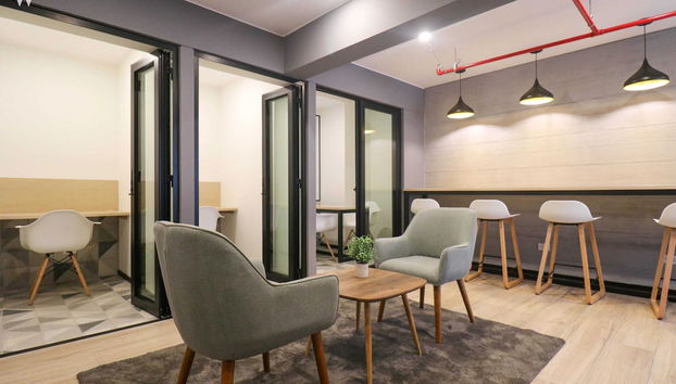 Coin salon dans le hall