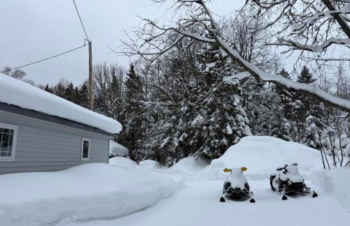 Husky Hideaway Near Pictured Rocks & Trail 8 - Foto 3
