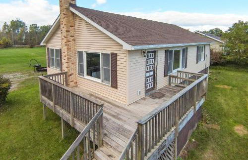 Cozy Tawas City Home with Views of Lake Huron! - Foto 29
