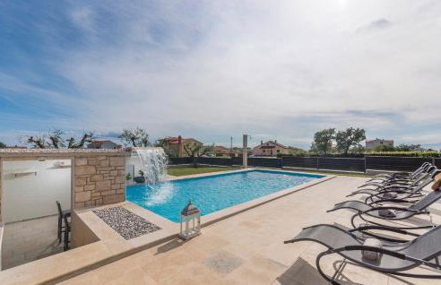 Villa Vistra, Brand New Luxury Villa with Poolbar - Foto 8