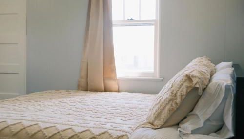 Stylish Cabin by Mackinac - Photo 5