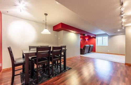 Big Family Getaway- Theater Room- BBQ- Play Room- Fire Pit - Foto 43