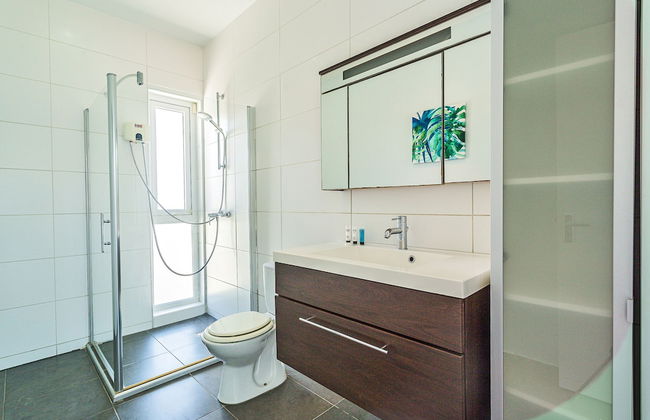 Stunning Modern Home, Near Beaches Full AC - Foto 18