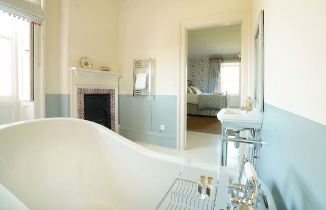 Healey Hall - Photo 27