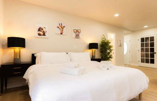 King Comfort - Bright and Modern 1BR Stay in Dunlap - Foto 14