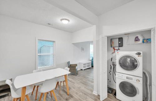 Quiet Family Home - Downtown, Pet Friendly, 4 Beds - Foto 10