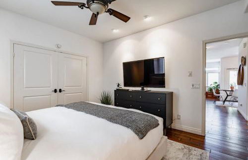 Your Home in San Diego - Two-car Garage - Foto 49