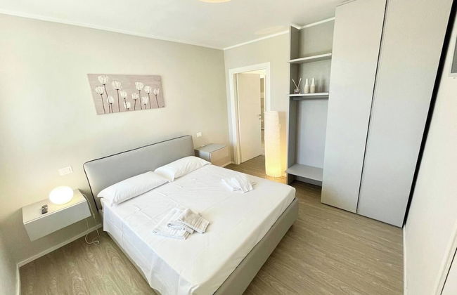 Villa Ipnotica - Panoramic Views Plus Exquisite Pool - Sleeps 7 - Very Stylish - Photo 13