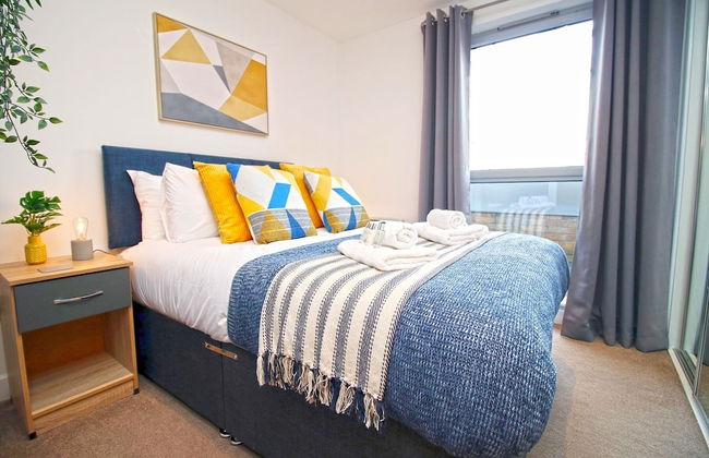 Bristol City Centre - 2 Bedroom Apartment - Marsh House - Photo 5