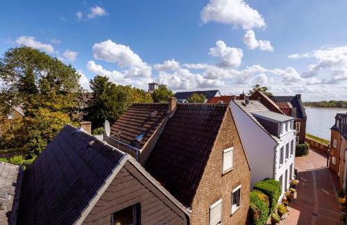 Fährmann im Häuschen am Rhein - Foto 11