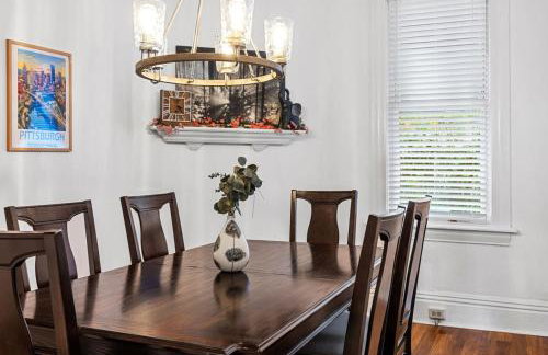 The Ultimate Fan's Retreat 5BR near all the Action - Foto 20