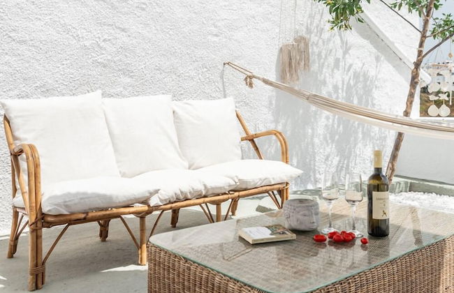 Salty Caves Apartments Milos - Photo 21