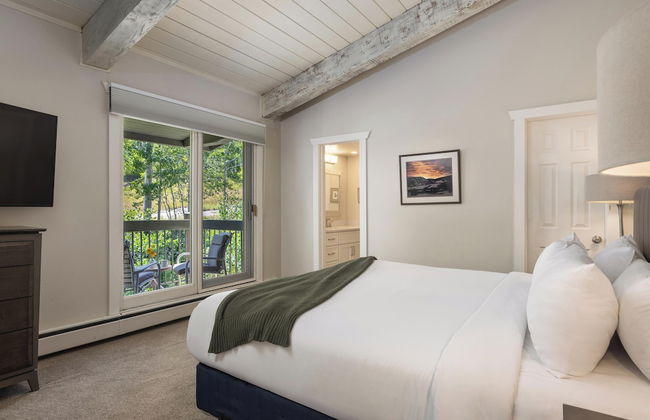 Top of the Village - Photo 77