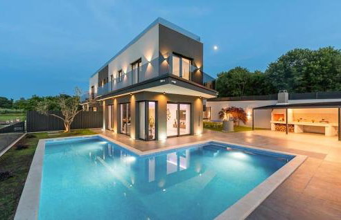 3 Bedroom Gorgeous Home In Sorici - Photo 2