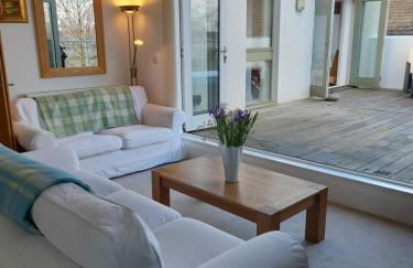 Crow's Nest Penthouse Apartment with Free Spa Access - Foto 17