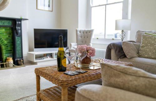 Stunning 4 bedroom house in Wadebridge, Cornwall - 2 living rooms and superking beds - Foto 22