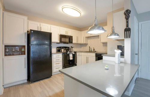Central 9-Person Apt w/ WiFi, Near Downtown Austin - Foto 10