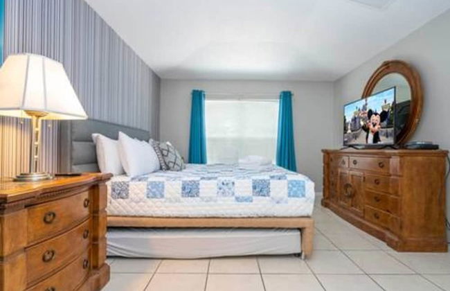 Amazing 5 BR w Game Room Minutes From Disney - Foto 36