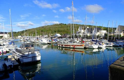 VILLA CATHY DUPLEX PLEIN SUD VUE PORT avec PISCINE INTERIEURE CHAUFFÉE - Foto 25