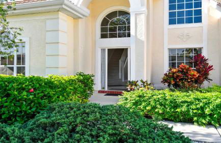 Altaira - Top Location Lake View Pool Spa4 Bed - Photo 3