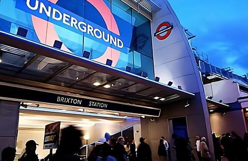 The Cosy Urban Jungle - Brixton - Foto 24