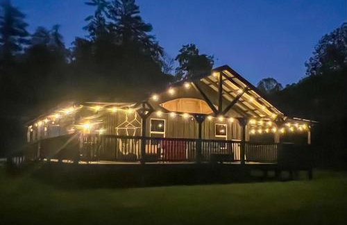 Fireside Evenings Red River Gorge Gem with Hot Tub - Foto 34