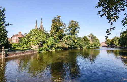 Cosy Lichfield Apartment - Foto 8